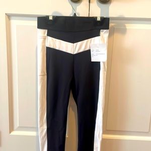 Blanc Noir black and white leggings size small
